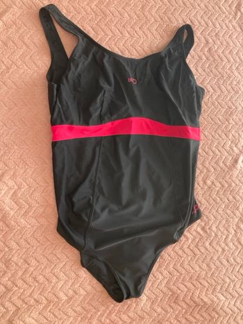 Maillot de bain femme enceinte 