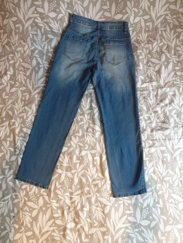 Jean bleu clair délavé aux cuisses - photo numéro 4