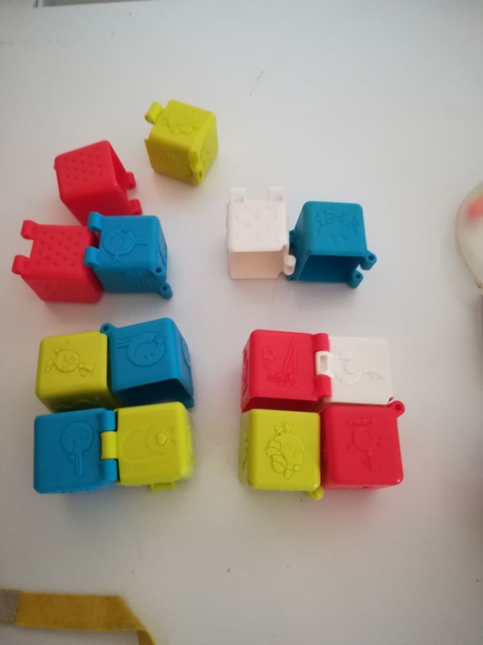 Lot de jouets - photo numéro 2