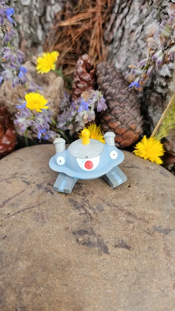 Super figurine Pokemon Nintendo finger puppet Magnezone