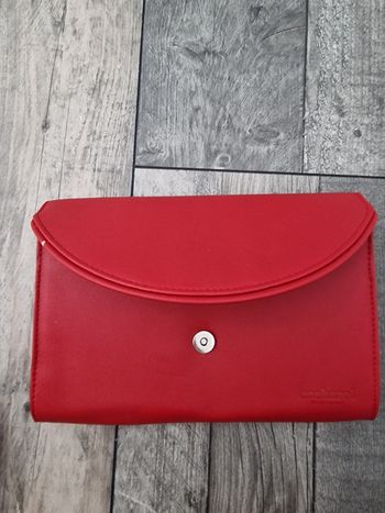 Pochette Cacharel