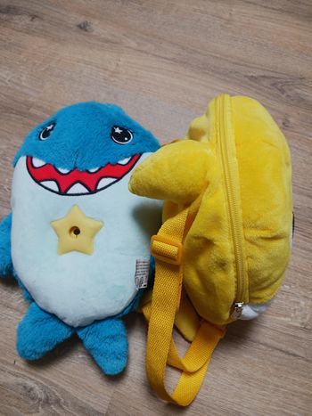 Ensemble baby shark