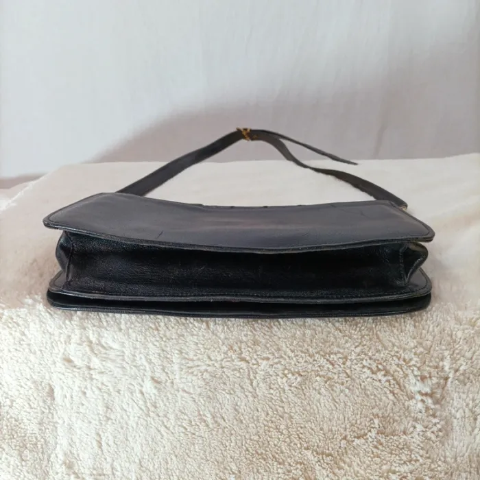 Sac à main vintage noir cuir croco et boucle dorée réglable format épaule S051 - photo numéro 5
