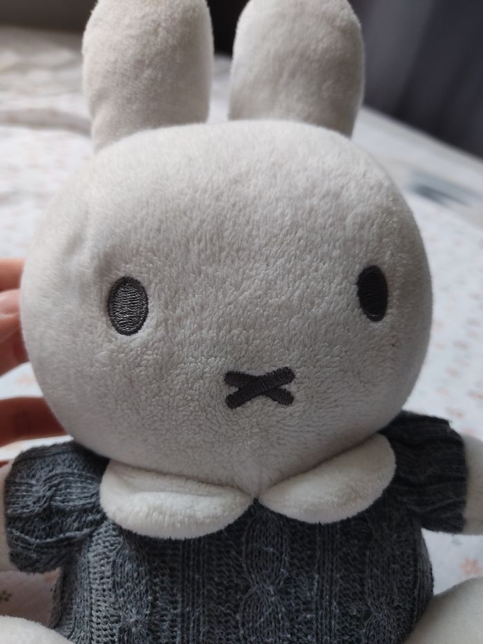 Peluche lapin blanc Miffy - Très bon état - photo numéro 4
