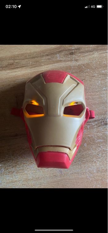 Casque irom man électronique