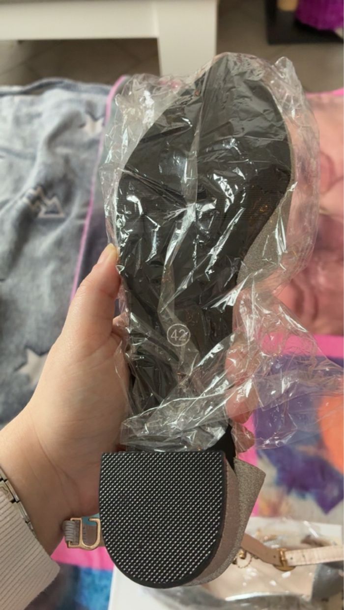 Petit talon - photo numéro 2