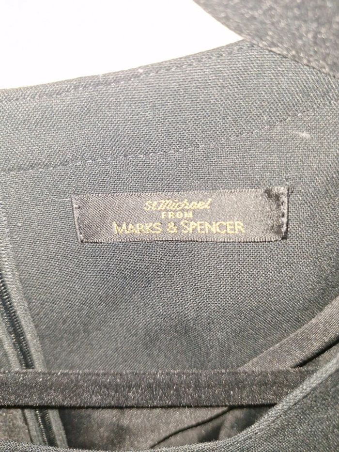 Robe noire vintage St Michael from Marks & Spencer - photo numéro 2