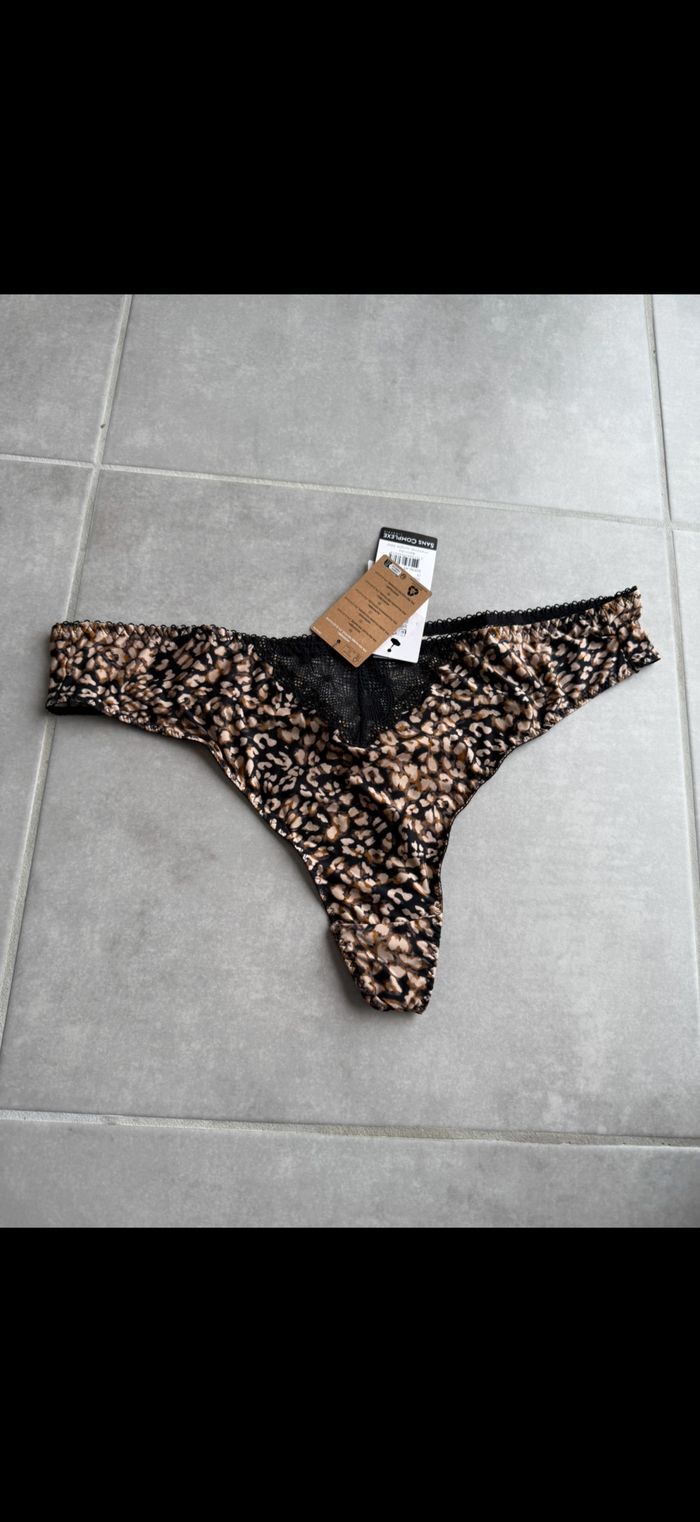 String Léopard Taille 50/52 - photo numéro 2