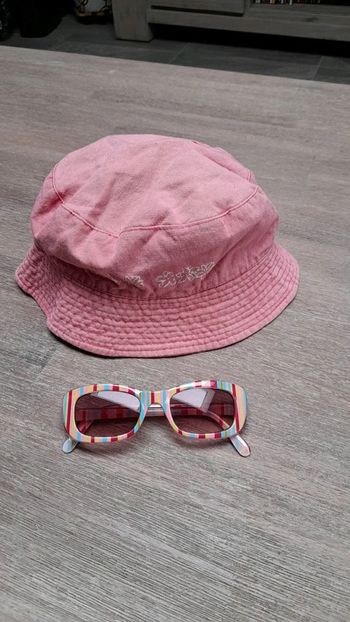 Lot Lunette et chapeau