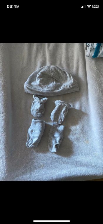 Bonnet chaussette gants naissance