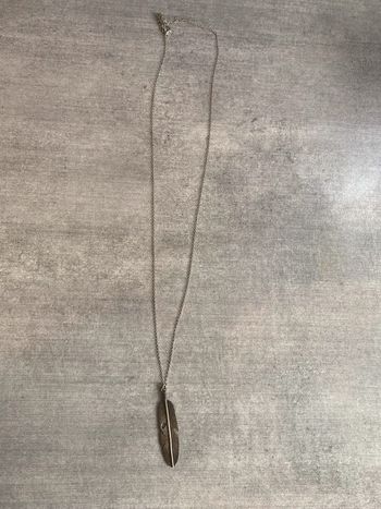 Collier plume
