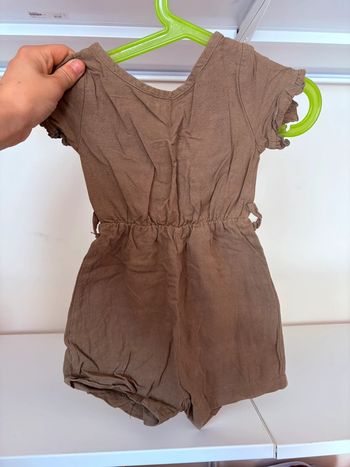 Combinaison vert avec ceinture