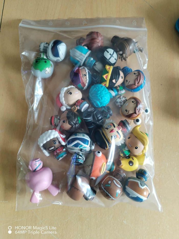 Lot 24 Personnages du calendrier de l'aven Fortnite - photo numéro 7