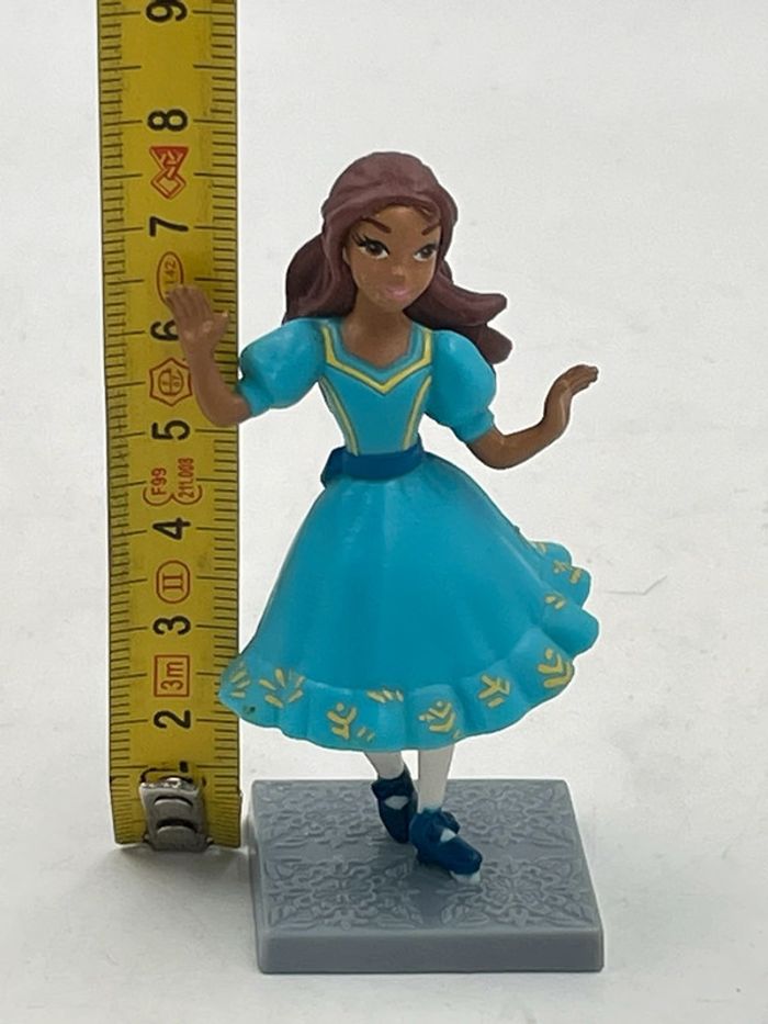 Figurine Disney Princesse Isabelle d’Elena Avalor Jakks Pacific 8 cm - photo numéro 6