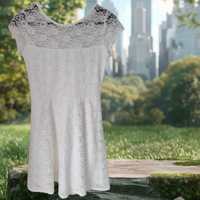 Gebruiken wit jurkje - photo numéro 2