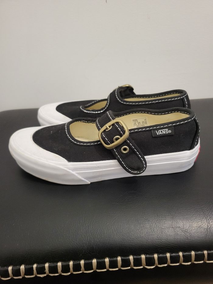 Basket d'été Vans taille 30.5 en très bon état