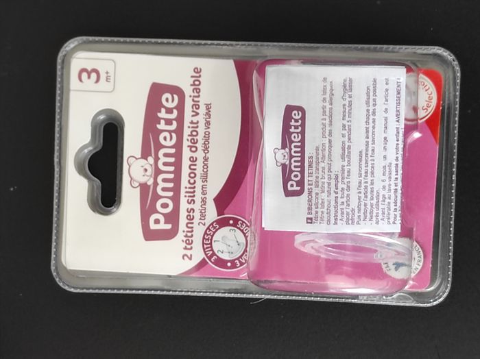 Lot puériculture – Biberon en verre + tétines 3 et 6 mois, NEUF - photo numéro 4