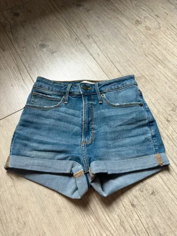 Mini Short en jean taille haute Abercrombie & Fitch