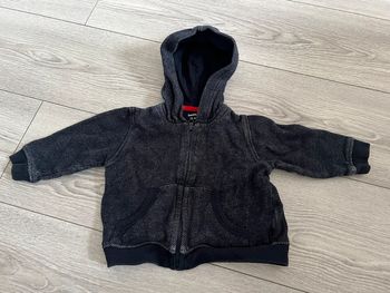 Gilet avec capuche 12 mois