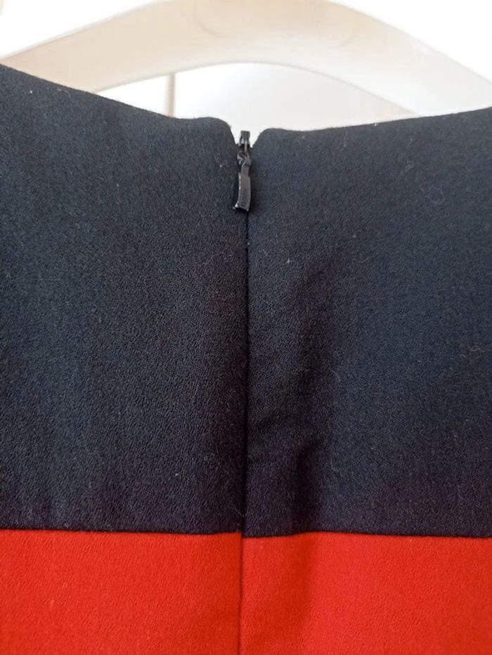 Magnifique robe Hugo Boss T 40/42 - photo numéro 5