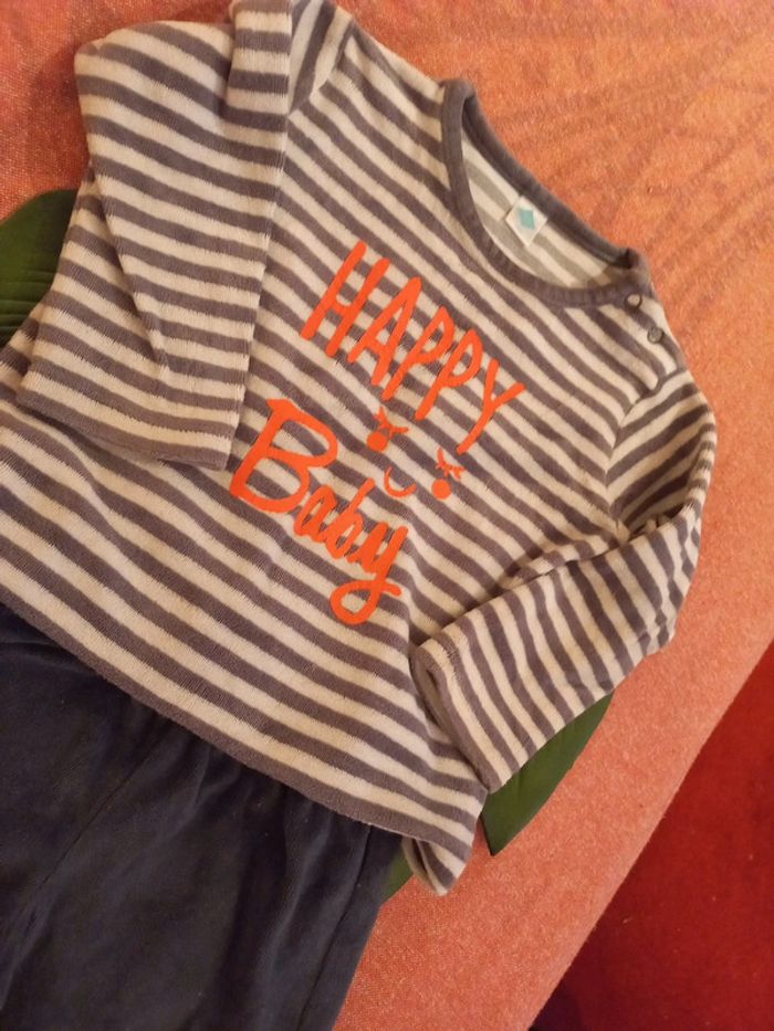 Ensemble ou pyjama 24 mois, des 18 mois - photo numéro 3