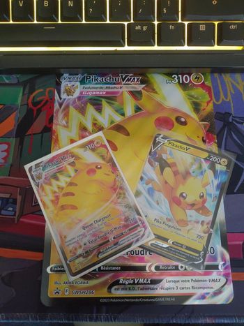 Pikachu Vmax promo swsh286 swsh285 zénith suprême avec jumbo et promo ursaking