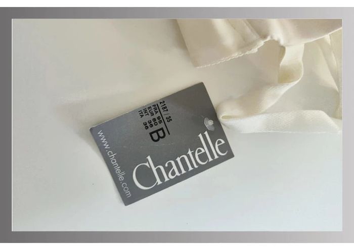 Body creme avec armatures Chantelle Taille 95B - photo numéro 3