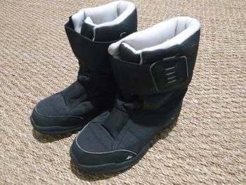 Bottes de neige noires Decathlon 34