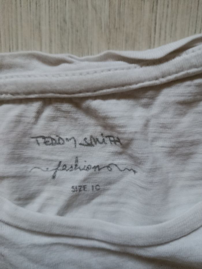 Tee shirt marque teddy Smith taille 10 ans - photo numéro 3