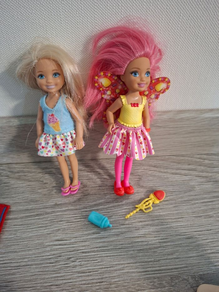 Lot poupées chelsea et meubles - photo numéro 3