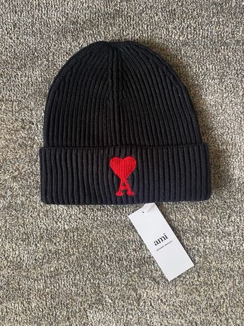 Bonnet AMI Paris Noir Neuf