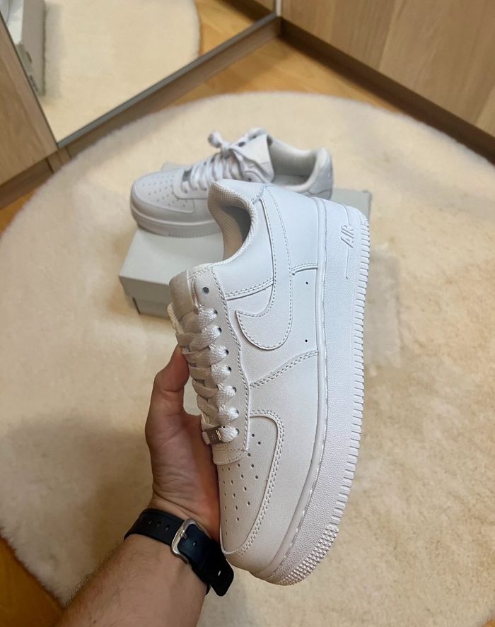 Nouveau Nike Air Force 1 Low Blanc Taille 40 - photo numéro 3