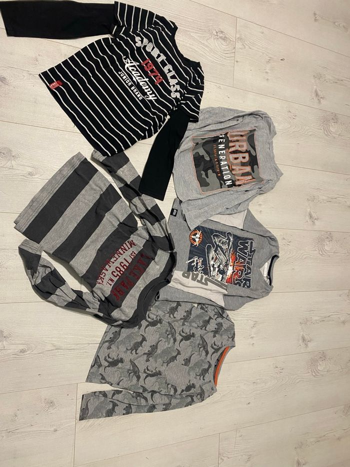 Lot de T-shirt manches longues taille huit ans - photo numéro 2
