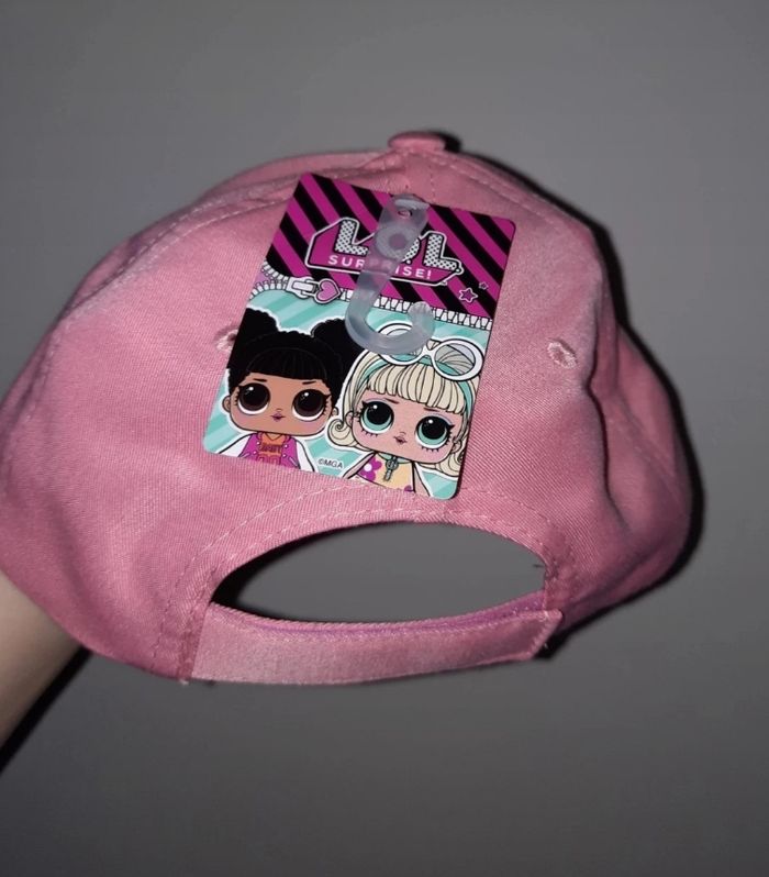 Casquette poupee lol surprise neuve taille 52 cms - photo numéro 2