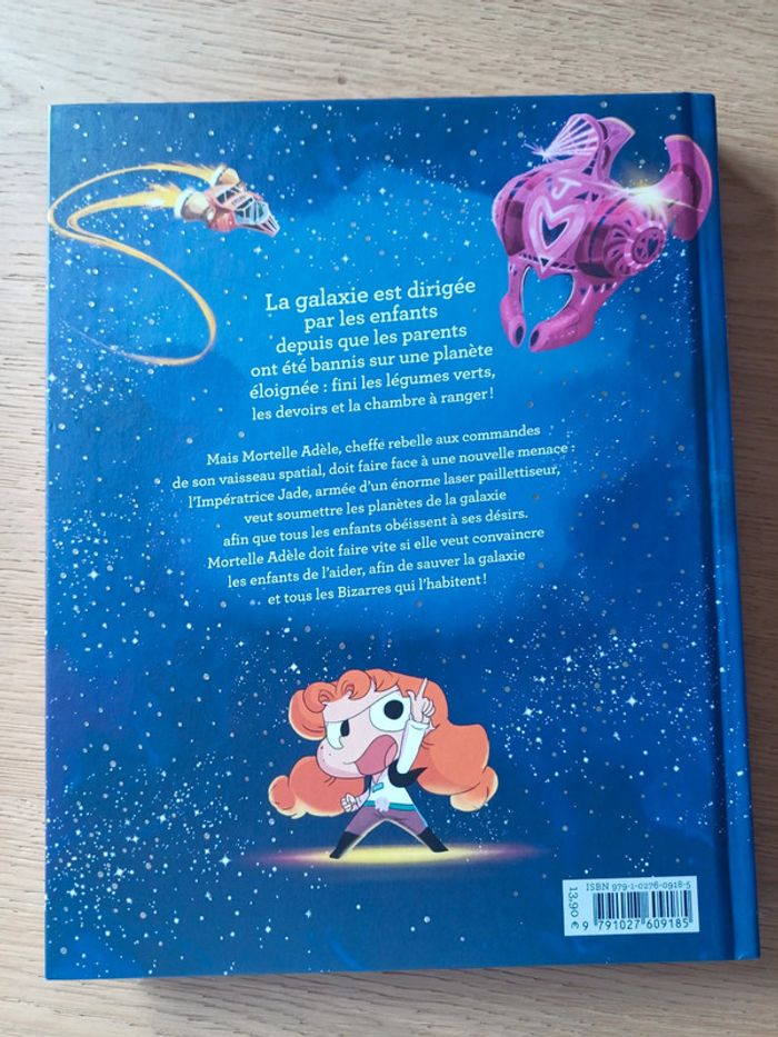 Livre mortelle Adèle et la Galaxie des bizarres - photo numéro 2