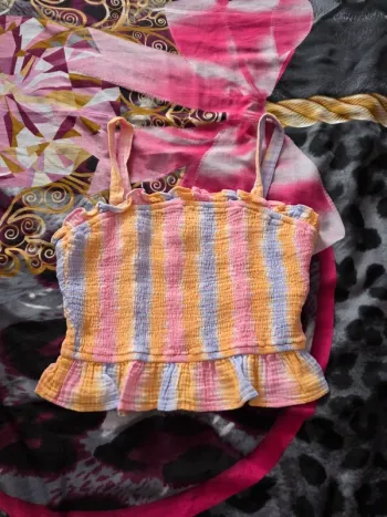 Crop top