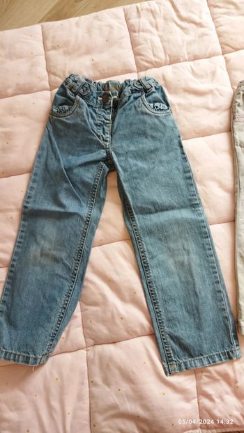 Jean fille taille 4 ans