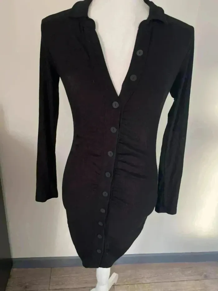 Robe moulante taille 36 stradivarius