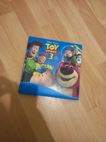 Livre disney toy story 3