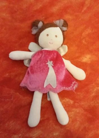 Poupée doudou petite fille marque Nounours