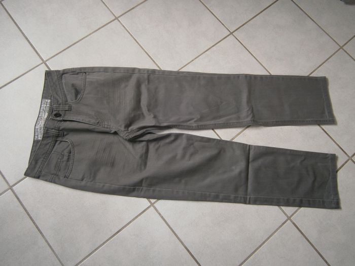 Jeans gris KIABI Taille 36 - photo numéro 3