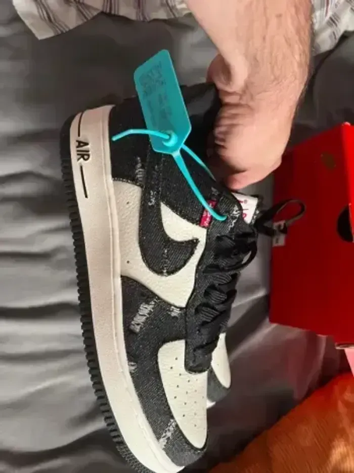 Nike Air Force force 1 officiel édition limitée rare Levi’s - photo numéro 3