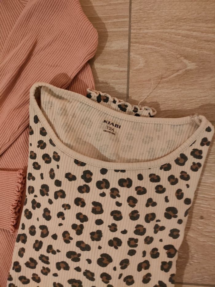 Lot tee shirt manches longues taille 12 ans - photo numéro 2