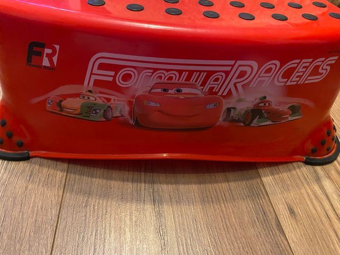 Marche pied Cars - photo numéro 2