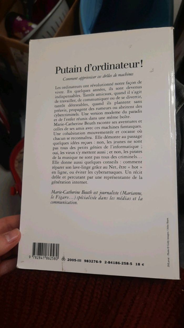 Livre ordinateur - photo numéro 2