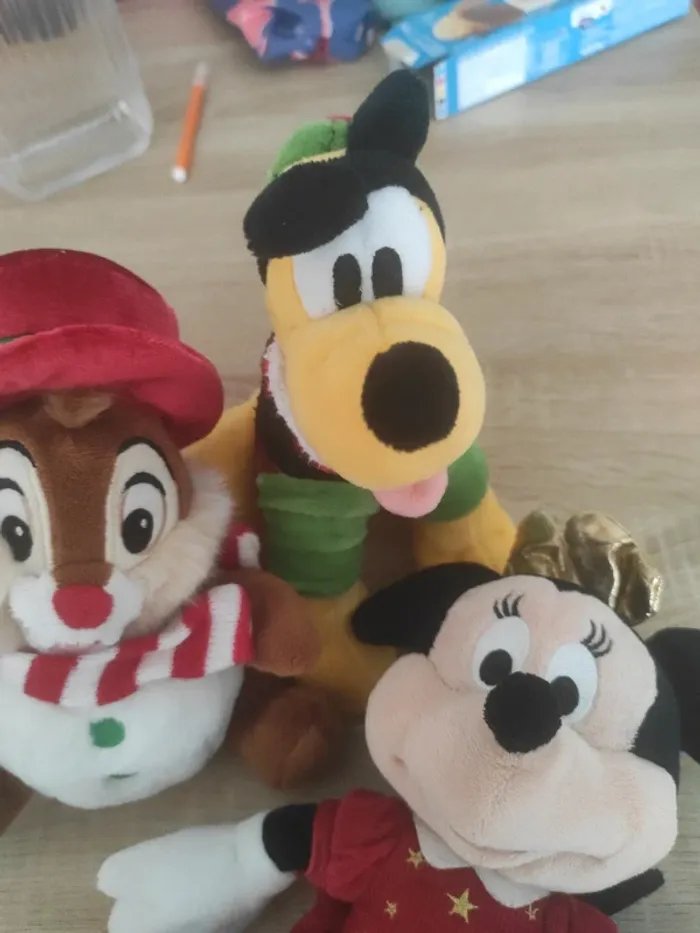 Lot peluches disney - photo numéro 4