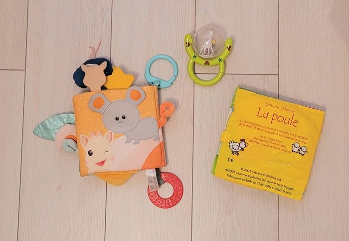 Lot Sophie la girafe livre tissus et hochets VULLI Éditions USBORNE - photo numéro 4