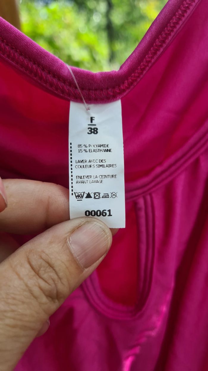 Robe de bain Rose "barbiecore" neuve - photo numéro 3