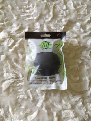 Éponge konjac au charbon So Eco