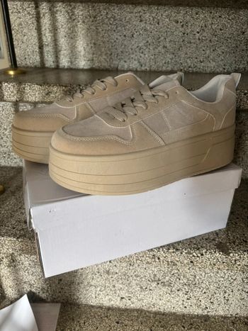 Baskets compensées beiges neuves